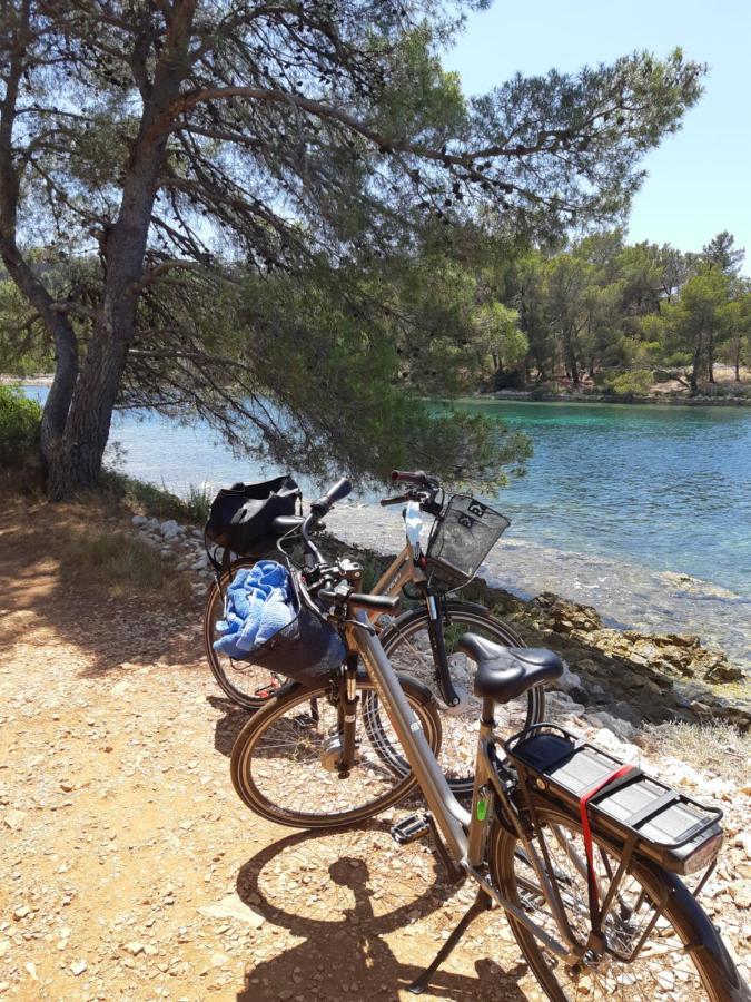 Apartment Lizzi. Trogir Dış mekan fotoğraf